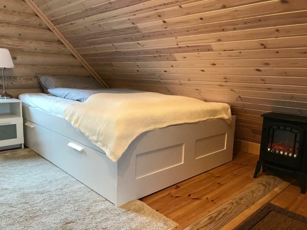 Wellness Huette Am Zwenkauer See Bei Leipzig المظهر الخارجي الصورة